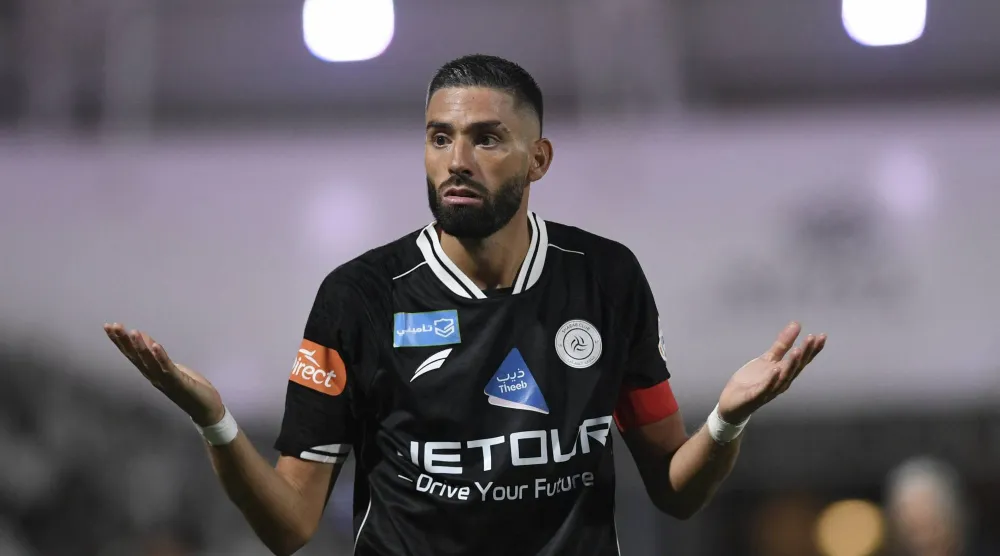 كاراسكو خلال مباراتهم أمام النصر (رويترز)
