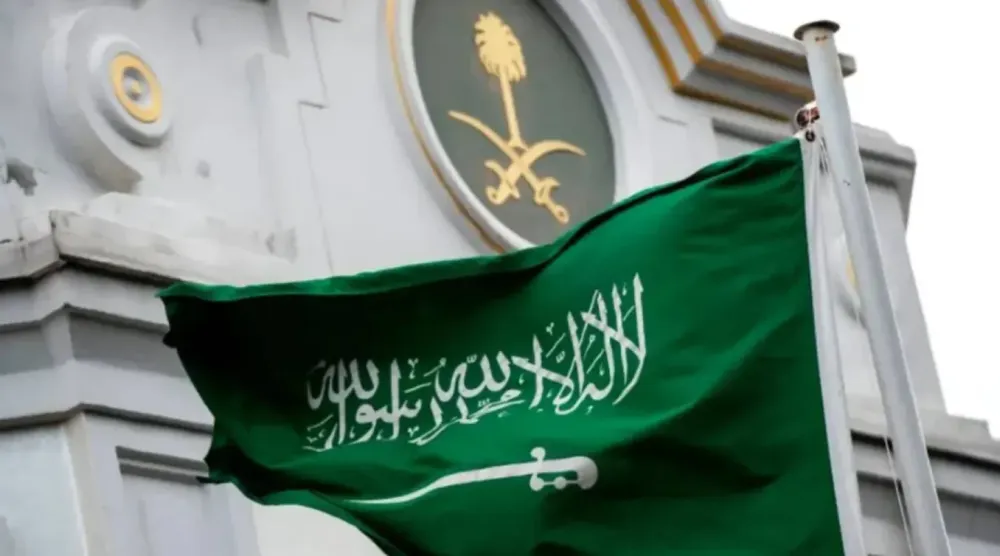 Suudi Arabistan bayrağı  (Şarku’l Avsat)    