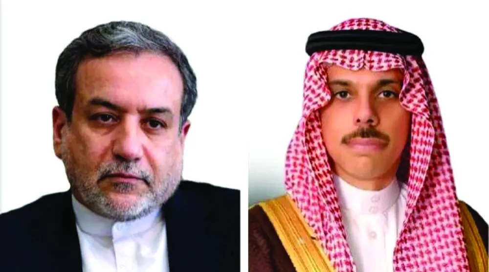 الأمير فيصل بن فرحان وزير الخارجية السعودي ونظيره الإيراني عباس عراقجي (الشرق الأوسط)
