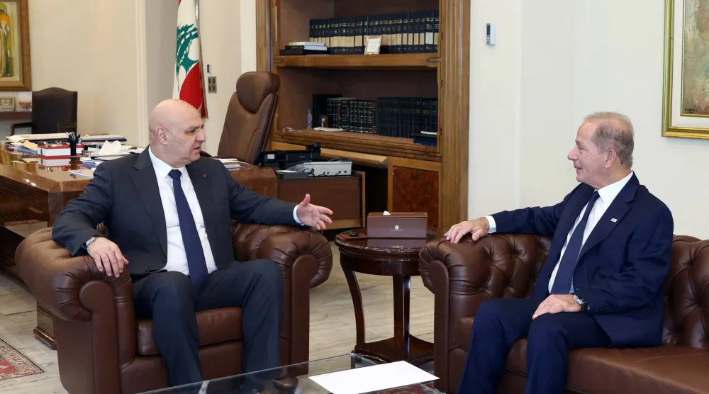 الرئيس اللبناني جوزيف عون مستقبلاً السفير الأميركي لدى لبنان ميشال عيسى (الرئاسة اللبنانية)