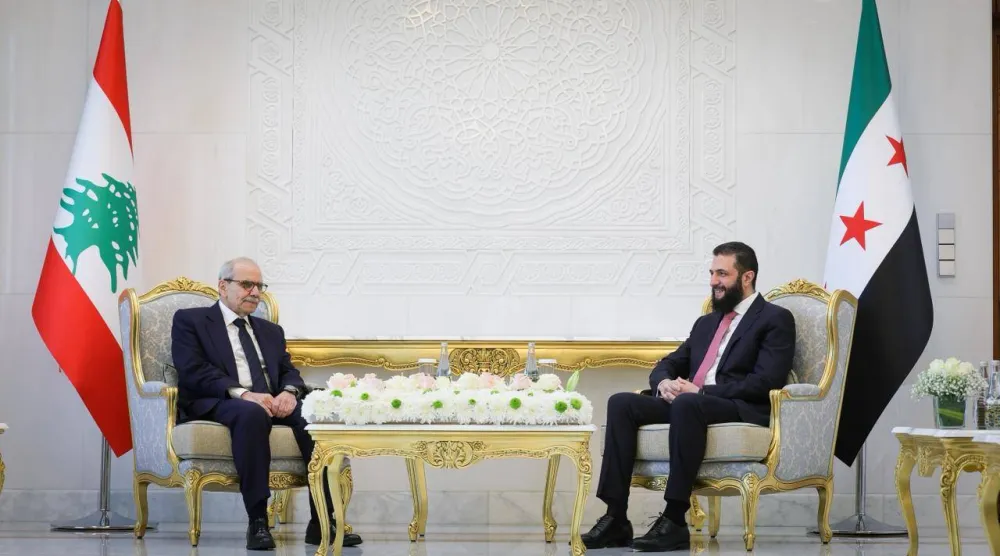 الرئيس السوري أحمد الشرع يستقبل رئيس الحكومة اللبنانية نواف سلام في دمشق (رئاسة الحكومة اللبنانية)