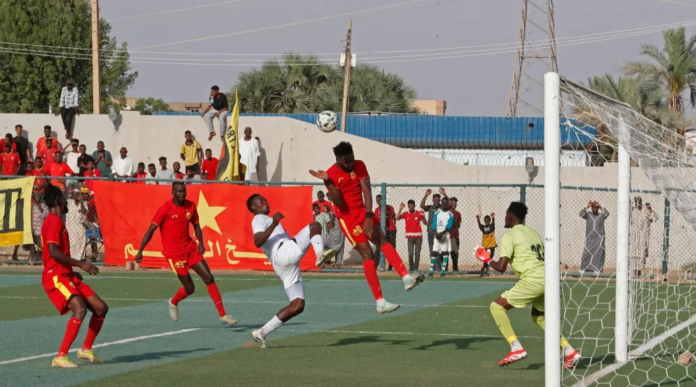استئناف الدوري السوداني بملعب كوبر بالخرطوم (أ.ف.ب)