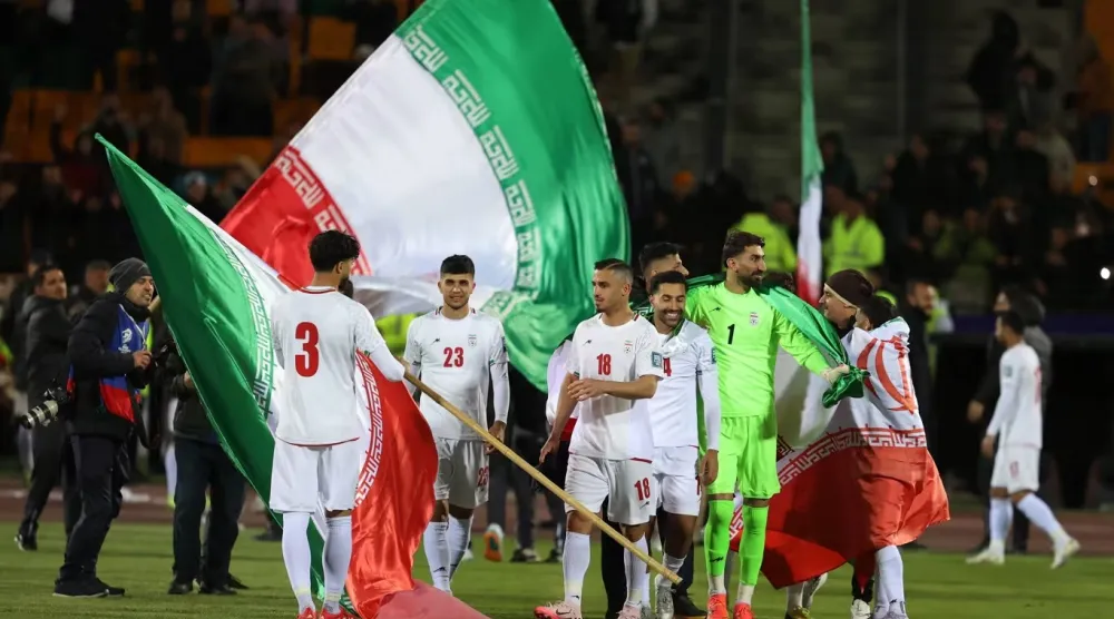 احتفالات المنتخب الإيراني بالتأهل رسمياً لكأس العالم (فيفا)