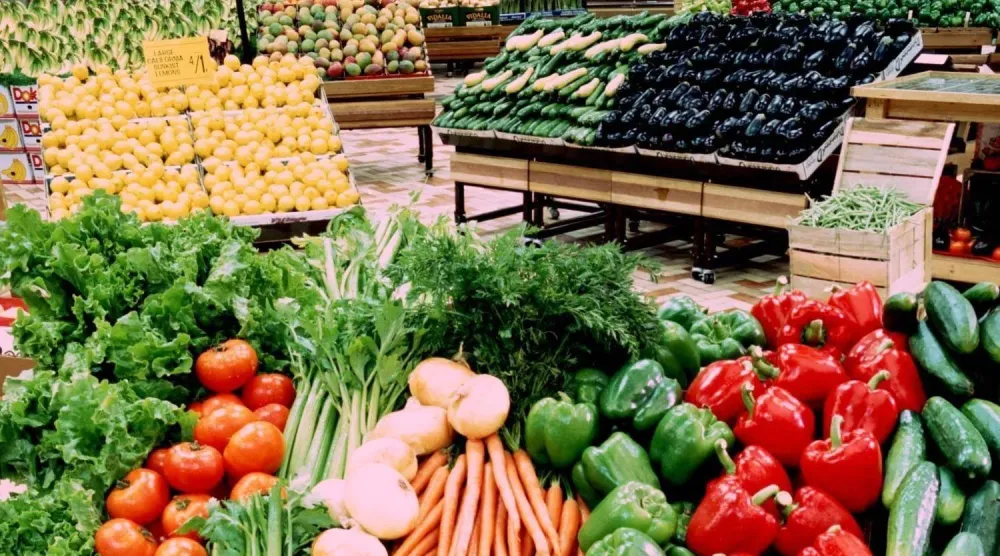 خضراوات في إحدى أسواق الجملة بمصر (الصفحة الرسمية لسوق العبور على فيسبوك)