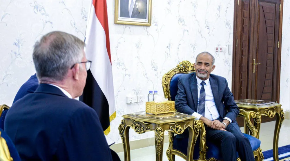 الصبيحي استقبل في قصر معاشيق بعدن مستشار المبعوث الأممي إلى اليمن (سبأ)