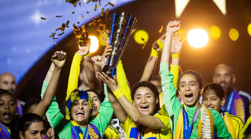 فرحة كبرى في صفوف النصر عقب التتويج (الاتحاد السعودي)