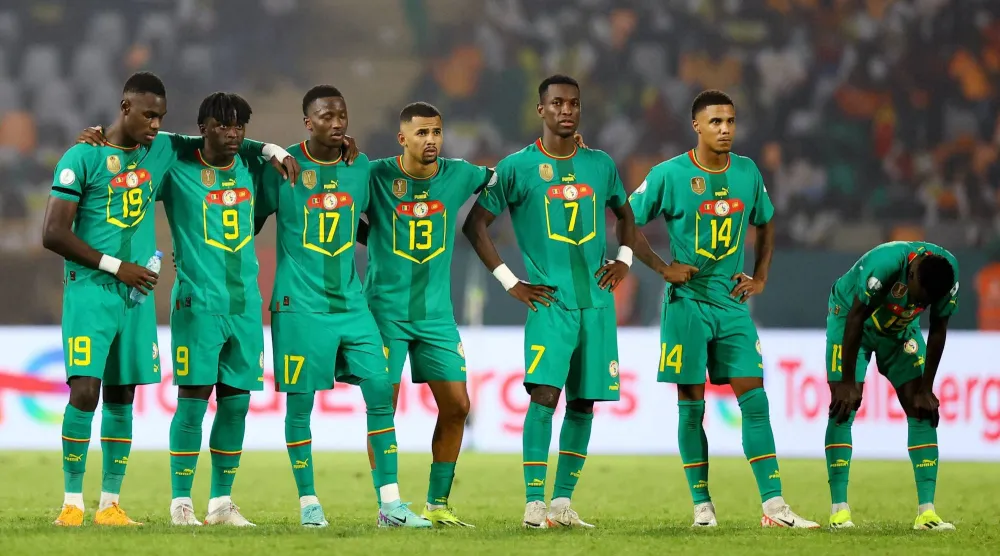 الاتحاد السنغالي لكرة القدم أعلن قائمة المنتخب الأول (رويترز)