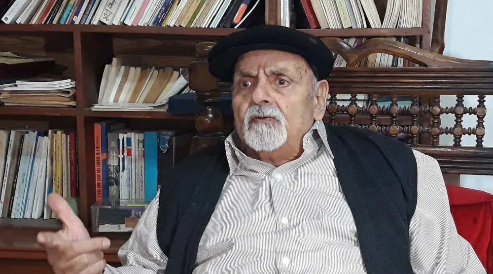 سمير عبد الباقي (صفحته على فيسبوك)
