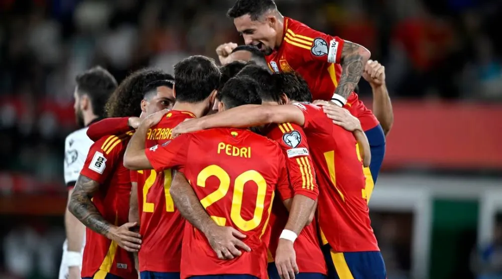 منتخب إسبانيا (رويترز)