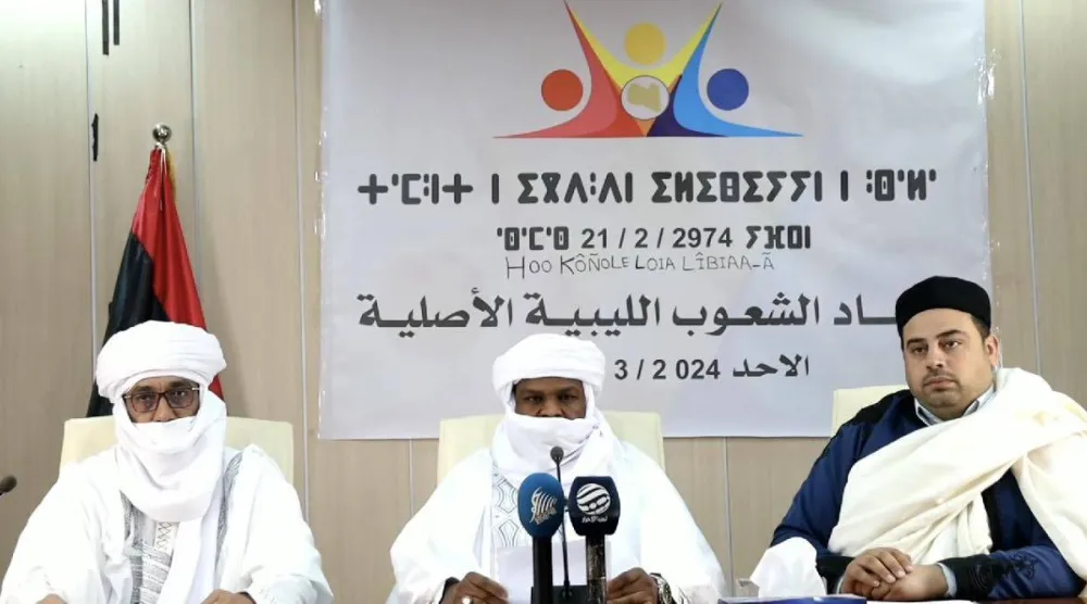 ممثلو الأمازيغ والطوارق والتبو في ليبيا خلال مؤتمر صحافي يوم 23 مايو (المجلس الأعلى للأمازيغ)