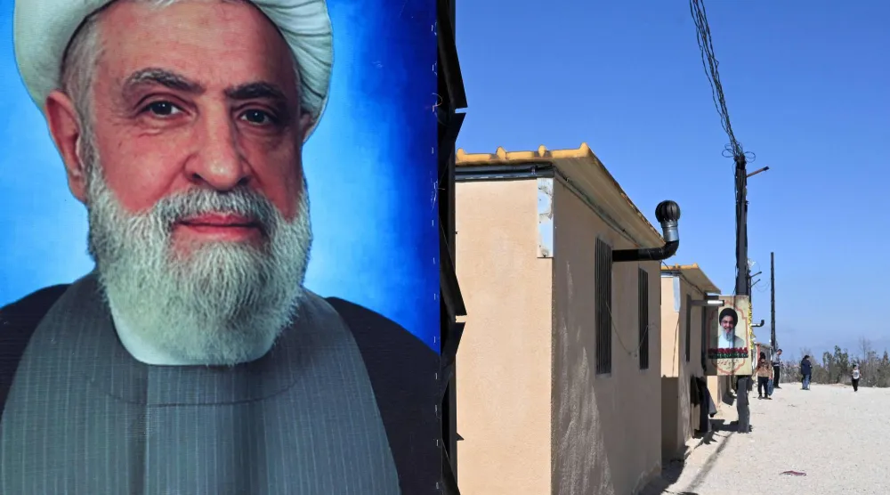 صورة لأمين عام «حزب الله» نعيم قاسم وخلفها صورة أخرى للأمين العام السابق حسن نصر الله خارج ملاجئ مجمع الإمام علي السكني حيث لجأ شيعة لبنانيون وسوريون نازحون بالقرب من مدينة الهرمل في سهل البقاع شمال شرقي بلبنان (أ.ف.ب)