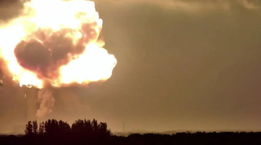 Video of the Blue Origin New Glenn rocket explosion showed the spacecraft combusting into a massive fireball. JohnCn (@JConcilus) on X / UGC/AFP
