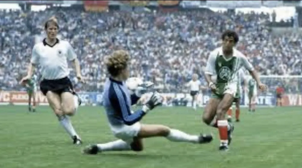 مواجهة الجزائر وألمانيا لا تنسى في مونديال 1982 (أرشيف فيفا)