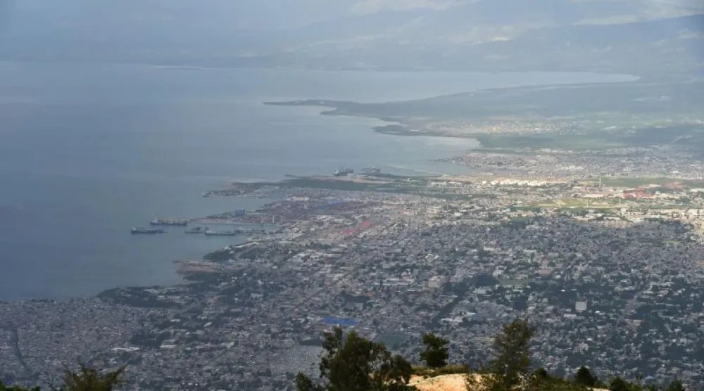 Uluslararası Göç Örgütü'ne göre yaklaşık 1,5 milyon kişi Haiti'deki çatışmalar yüzünden evinden kaçmak zorunda kaldı (AFP)