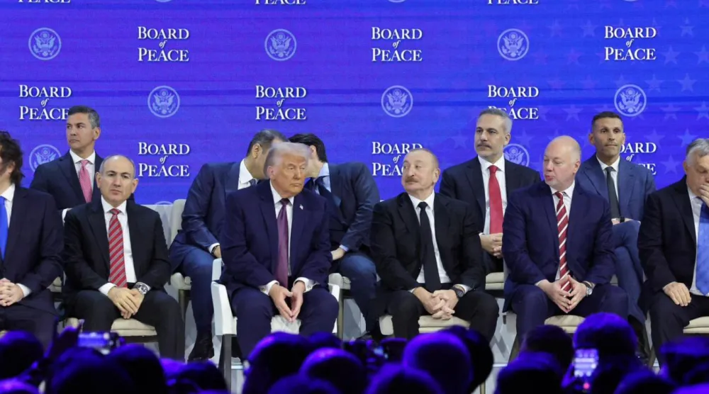 Dışişleri Bakanı Hakan Fidan, 22 Ocak'ta İsviçre'nin Davos şehrinde düzenlenen imza törenine Cumhurbaşkanı Recep Tayyip Erdoğan'ı temsilen katılarak Barış Kurulu Şartı'nı imzalamıştı (Dışişleri Bakanlığı)
