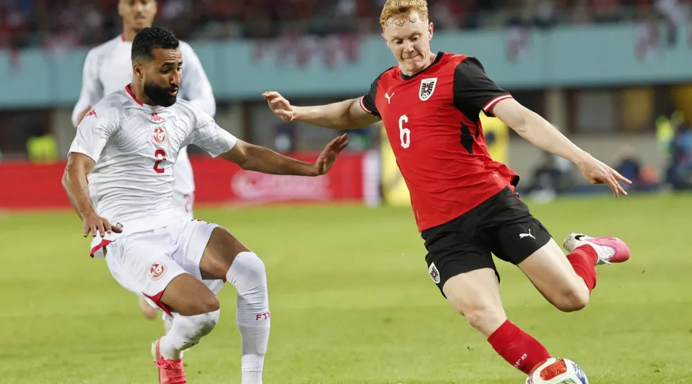 خسر المنتخب التونسي أمام مضيّفه النمساوي (رويترز)