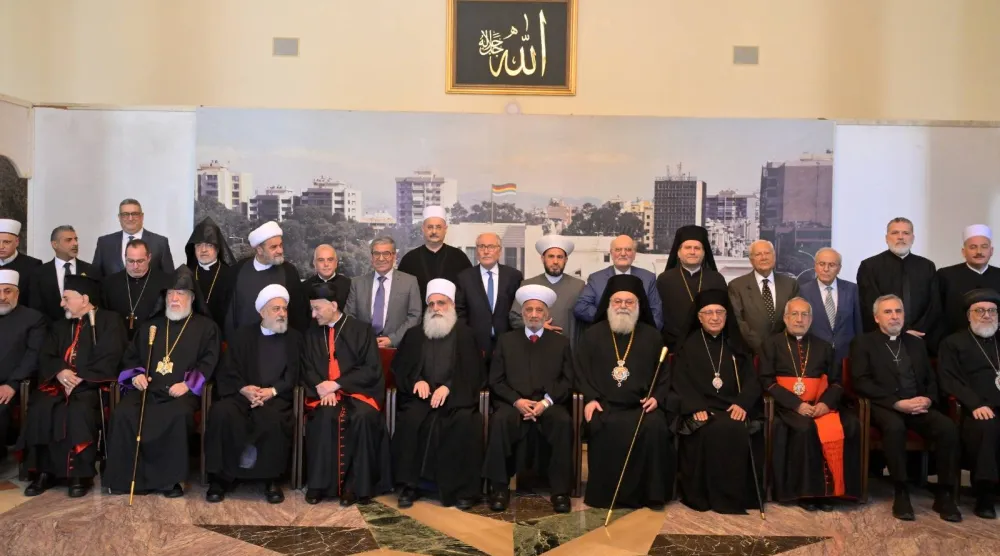 صورة جامعة لرجال الدين والمرجعيات الروحية (الشرق الأوسط)