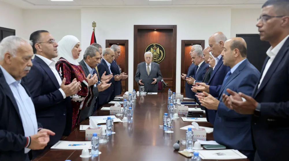 عباس يترأس اجتماع اللجنة المركزية الجديدة لحركة «فتح» (رويترز)
