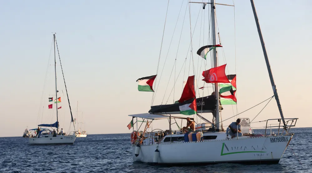أسطول «الصمود» يهدف لتقديم مساعدات إلى غزة وكسر الحصار البحري الإسرائيلي المفروض على القطاع الفلسطيني (رويترز)