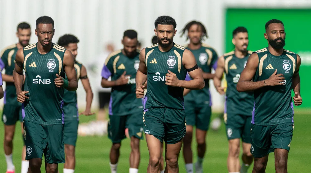 لاعبو المنتخب السعودي خلال التحضيرات فجر الجمعة في أوستن الأميركية (الاتحاد السعودي)