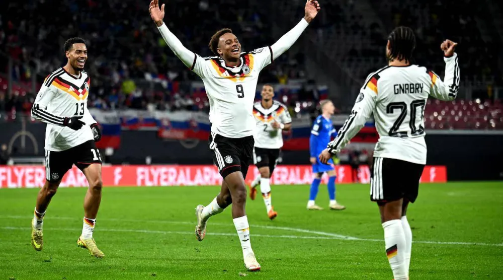 لاعب الوسط الألماني أسان ويدراوغو (رويترز)
