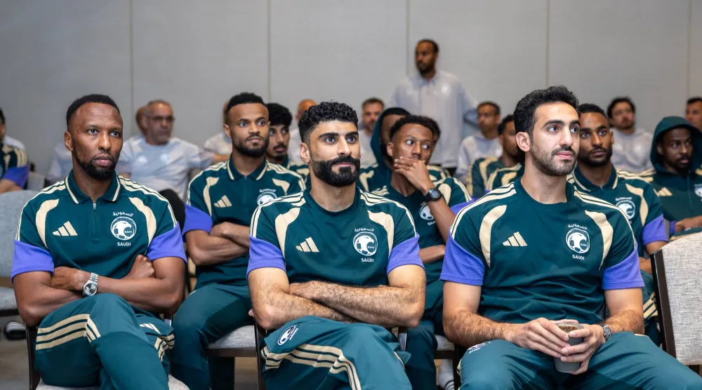 لاعبو الأخضر خلال ورشة العمل (المنتخب السعودي) 