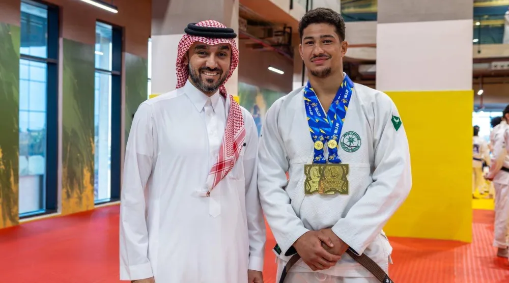 الفيصل قال إن تدشين مركز النخبة يهدف إلى تطوير الرياضيين (الشرق الأوسط) 