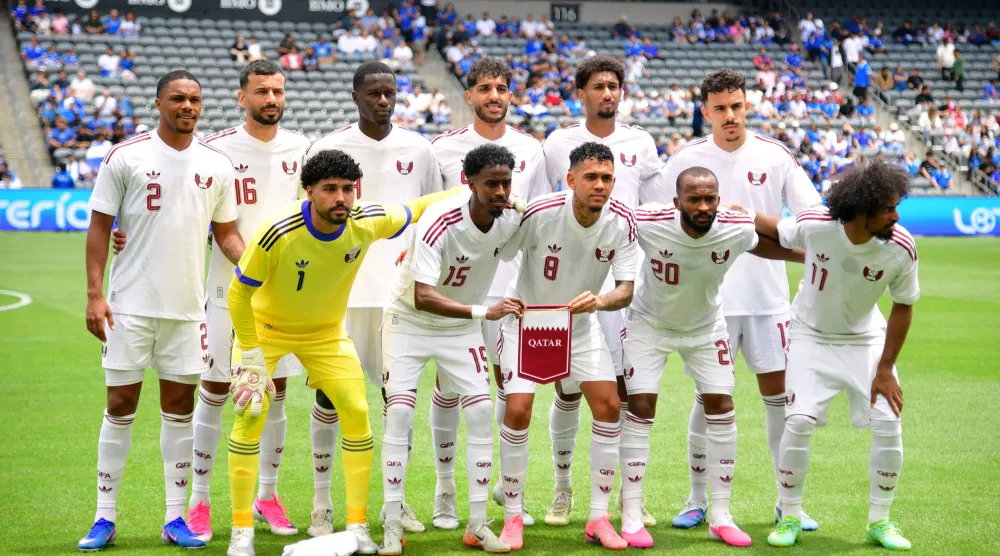 قطر تتطلع لمحو خيبة 2022 رغم التحديات (رويترز)