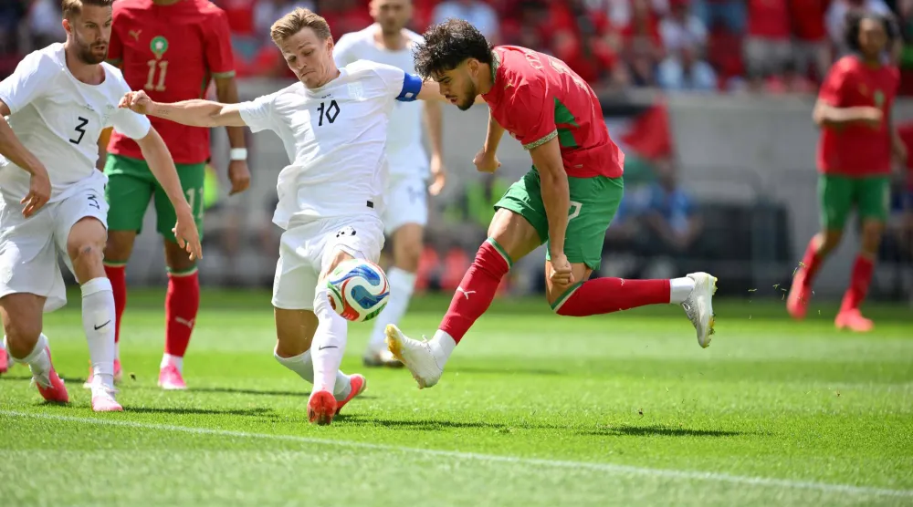 جناح المغرب وريال بيتيس الإسباني عبد الصمد الزلزولي (أ.ف.ب)
