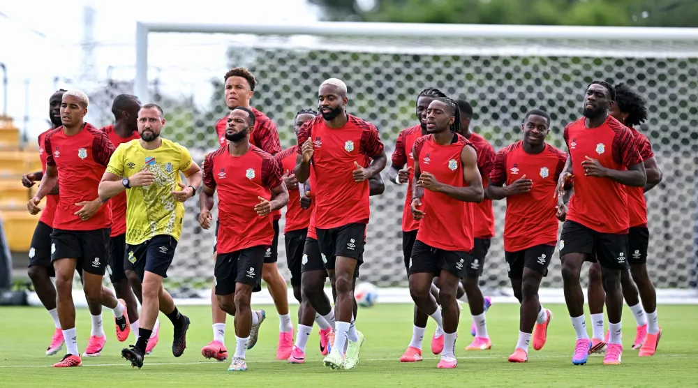 تدريبات منتخب الكونغو الديمقراطية في هيوستن (أ.ف.ب)
