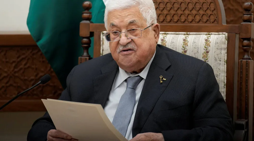 الرئيس الفلسطيني محمود عباس (رويترز)
