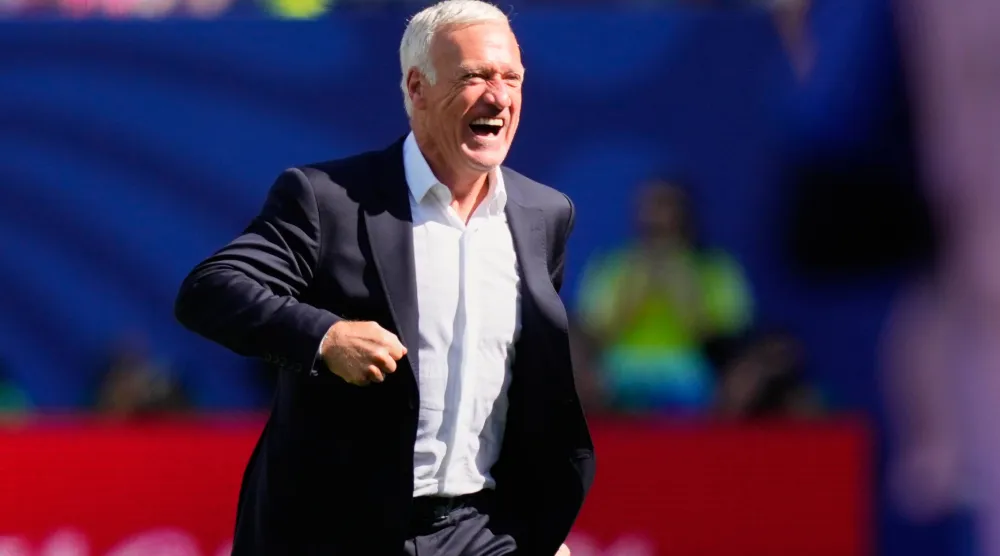 مدرب منتخب فرنسا ديدييه ديشامب (أ.ب) 