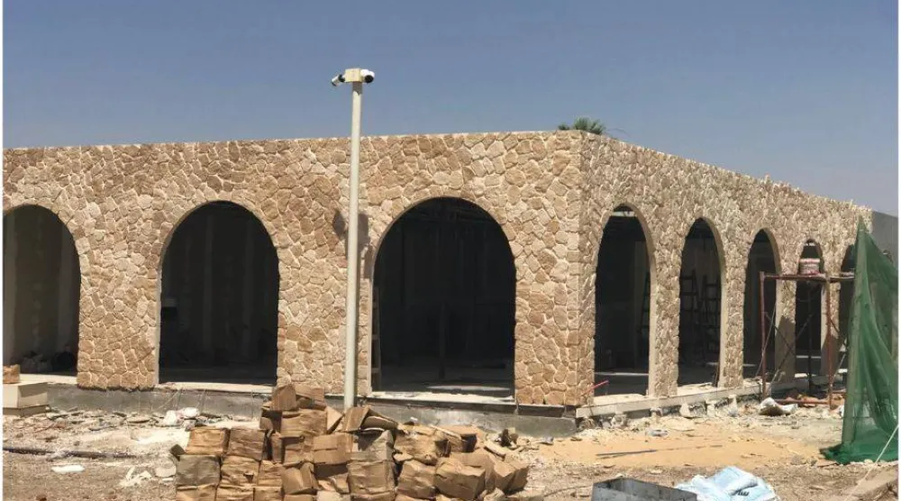 جانب من إنشاءات الكافتيريا الجديدة  (الشرق الأوسط)