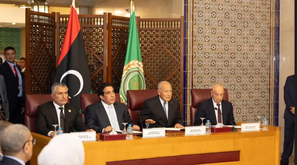 أمين الجامعة العربية أحمد أبو الغيط يتوسط صالح والمنفي وتكالة في اجتماع سابق بمقر الجامعة بالقاهرة مارس 2024 (مجلس الدولة)