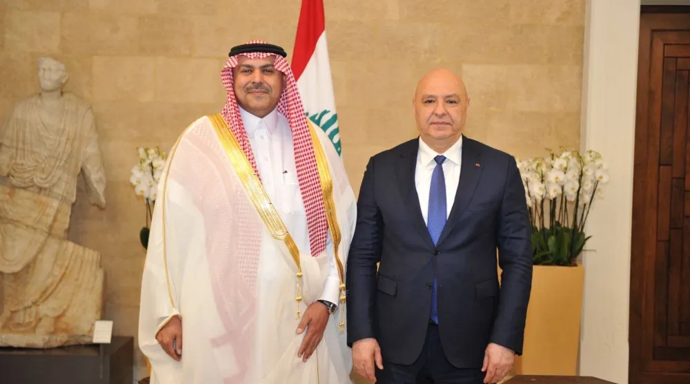 الرئيس اللبناني جوزيف عون والسفير السعودي الجديد فهد بن عبد الرحمن الدوسري (السفارة السعودية في بيروت)
