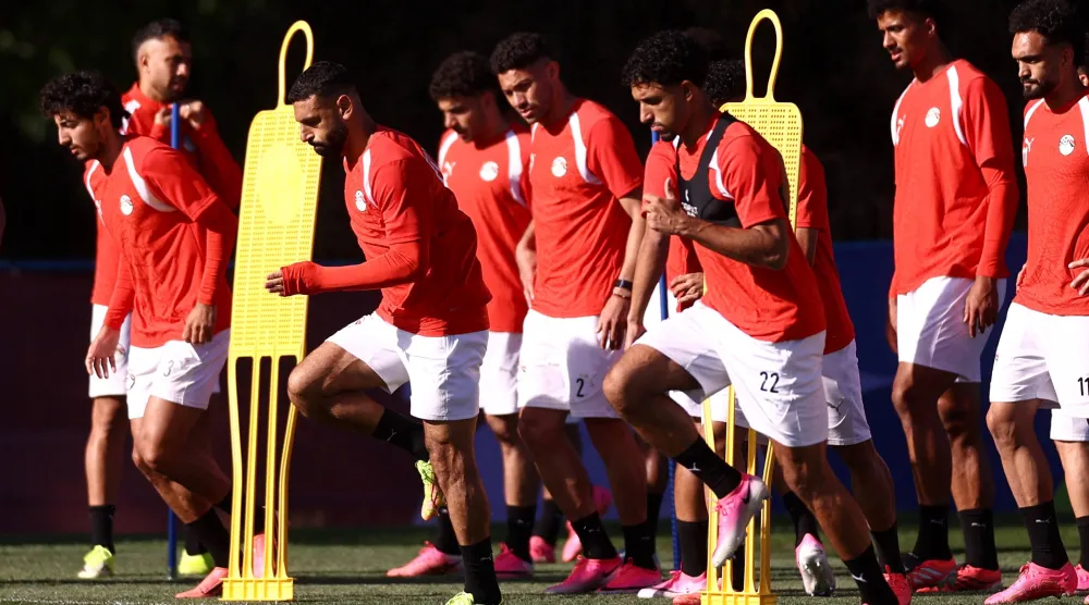 جانب من تدريب المنتخب المصري في كندا استعداداً لنيوزيلندا (رويترز)