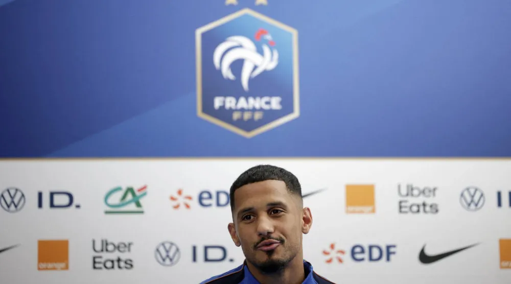 ويليام صاليبا مدافع آرسنال ومنتخب فرنسا (رويترز)