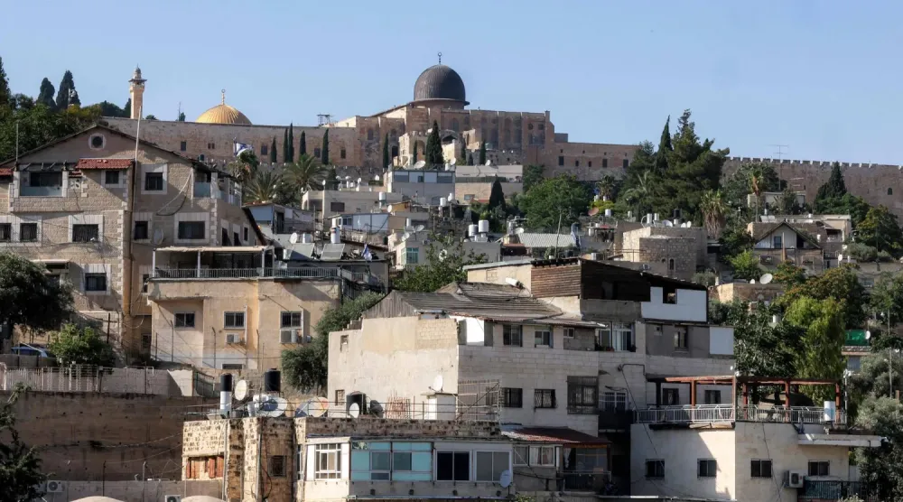 Doğu Kudüs'te Mescid-i Aksa kubbesi ile Kubbetu's-Sahra'nın bir bölümünden görünüm (AFP)