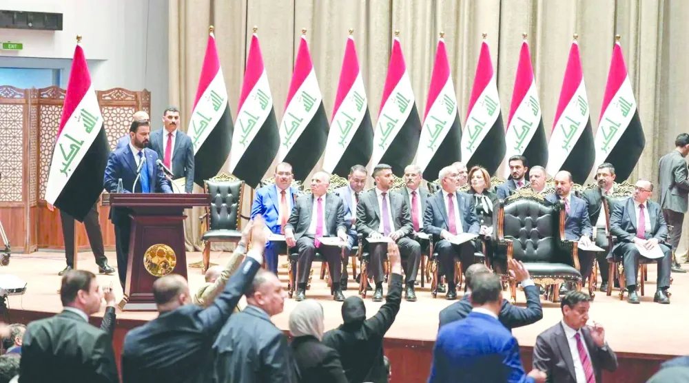 رئيس الوزراء العراقي علي الزيدي خلال التصويت على حكومته في البرلمان (إعلام حكومي)
