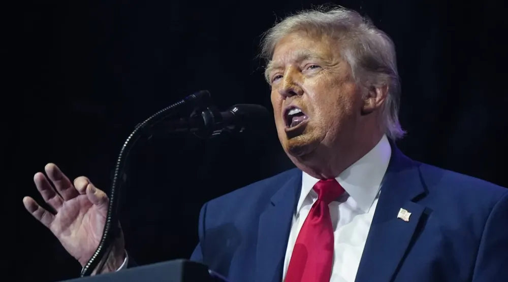 Trump, İran'ı ateşkesi ihlal etmekle suçladı