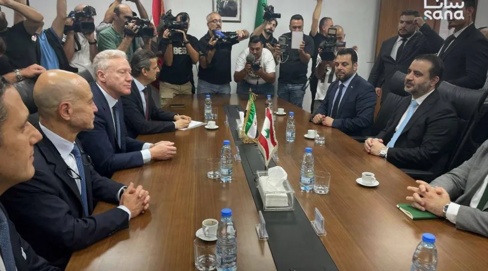 لقطات من اجتماع وزير الخارجية والمغتربين أسعد حسن الشيباني والوفد المرافق له مع وزير الخارجية اللبناني يوسف رجي في بيروت 10 أكتوبر 2025 (سانا)