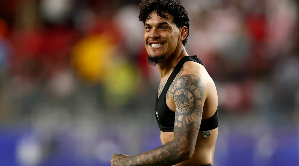 غوستافو غوميز قائد منتخب باراغواي (أ.ف.ب)