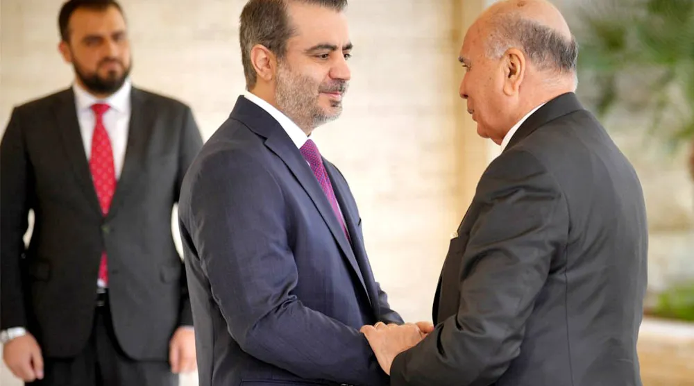 وزير الخارجية العراقي يزور دمشق للمرة الأولى منذ إطاحة الأسد