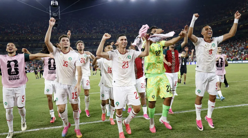 بات المنتخب المغربي يسجل حضوره للمرة الثانية توالياً في دور الـ16 (د.ب.أ) 