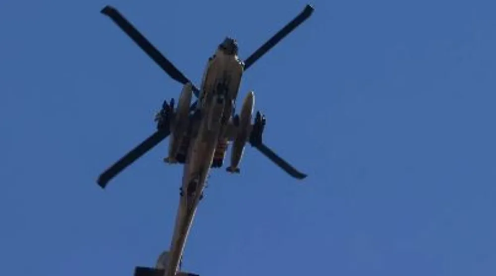 Trump, "yakında bir anlaşma" yapılacağını duyurdu ve Apache helikopter mürettebatının yaralandığı iddialarını yalanladı