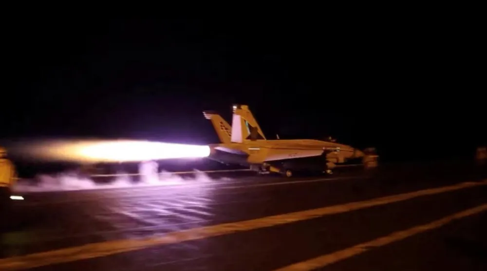 Amerikan savaş jetleri, dünkü saldırıda İran'daki askeri tesisleri vurdu (Reuters)