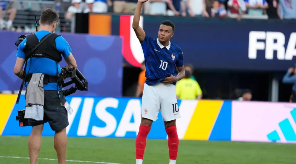 Kylian Mbappe Amerika'da da büyüsünü sürdürüyor (AP)