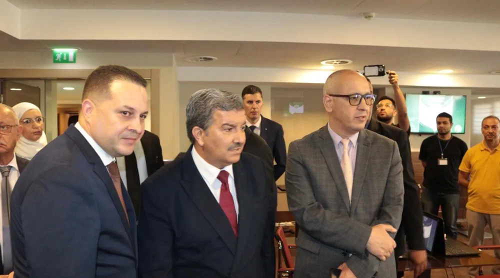 وزير الاتصال ورئيس سلطة الانتخابات بالنيابة يتفقدان التحضيرات للانتخابات (سلطة الانتخابات)