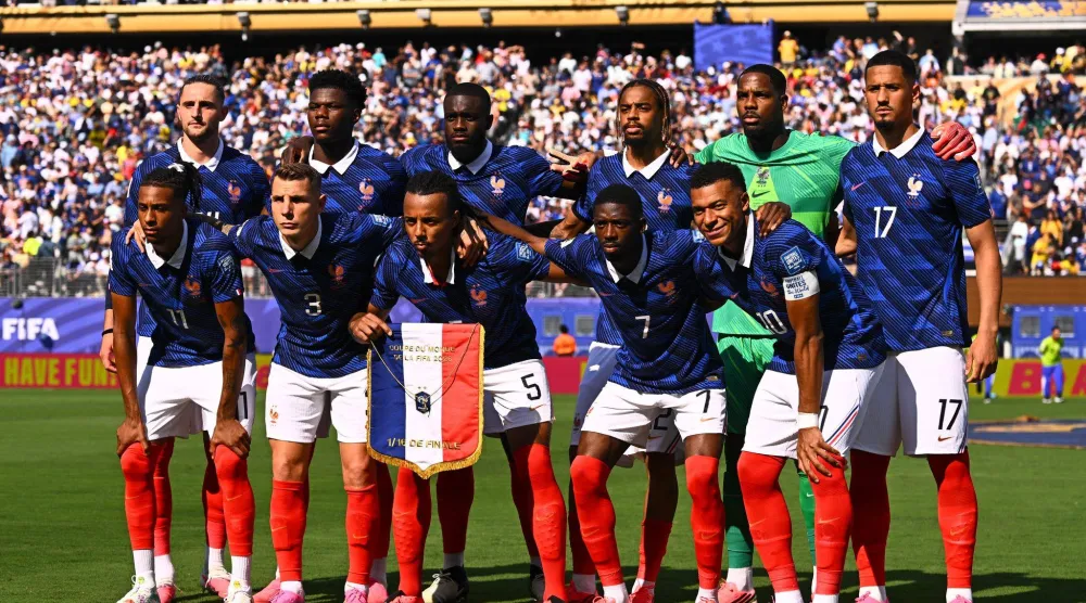 المنتخب الفرنسي لكرة القدم (د ب أ )