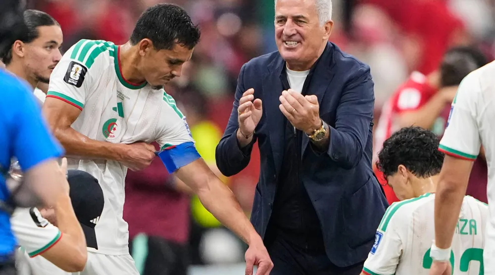 فلاديمير بيتكوفيتش مدرب الجزائر (أ.ب)